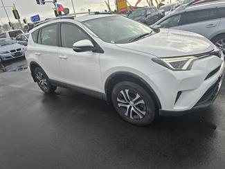 2016 Toyota Rav4 - Thumbnail