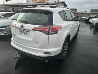 2016 Toyota Rav4 - Thumbnail