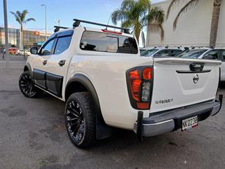 2021 Nissan Navara - Thumbnail