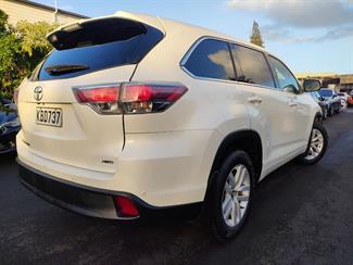 2016 Toyota Highlander - Thumbnail