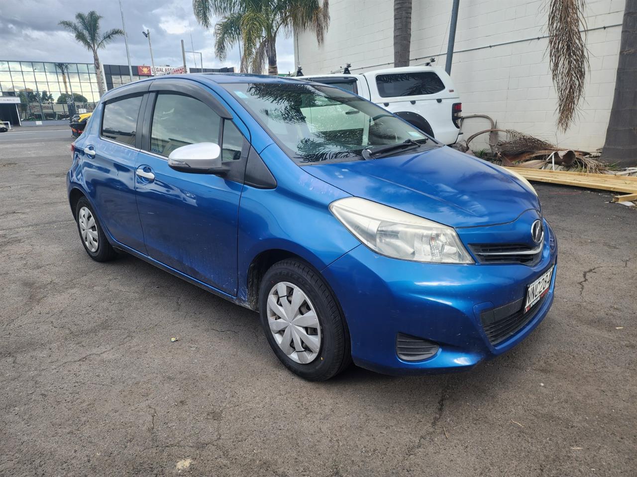 2012 Toyota VITZ