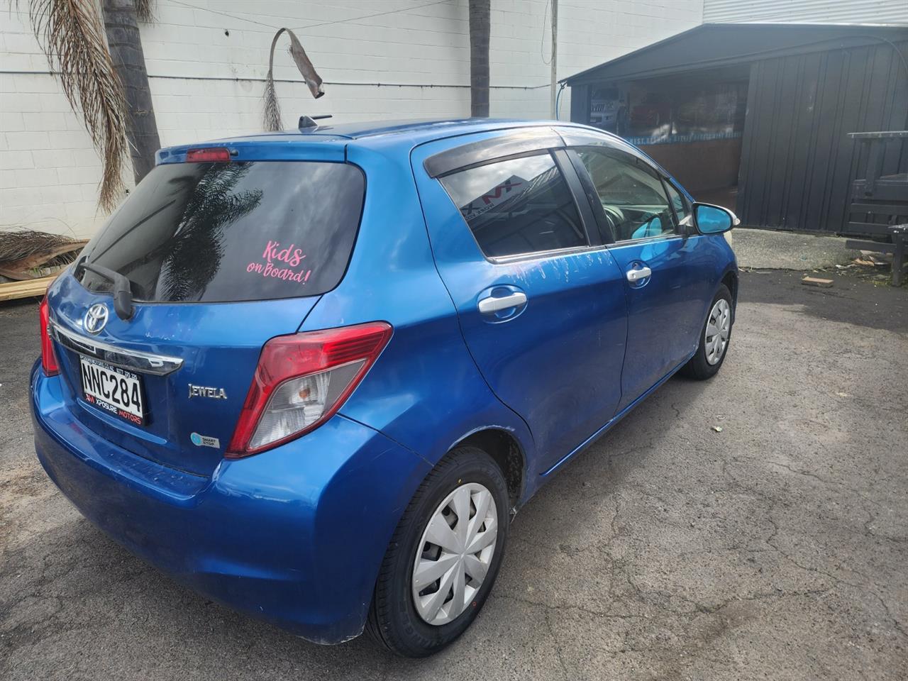 2012 Toyota VITZ