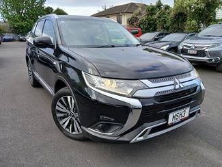 2020 Mitsubishi outlander - Thumbnail