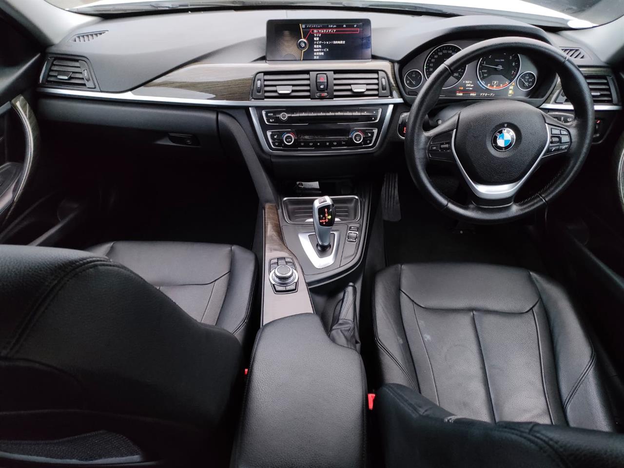 2012 BMW 320i