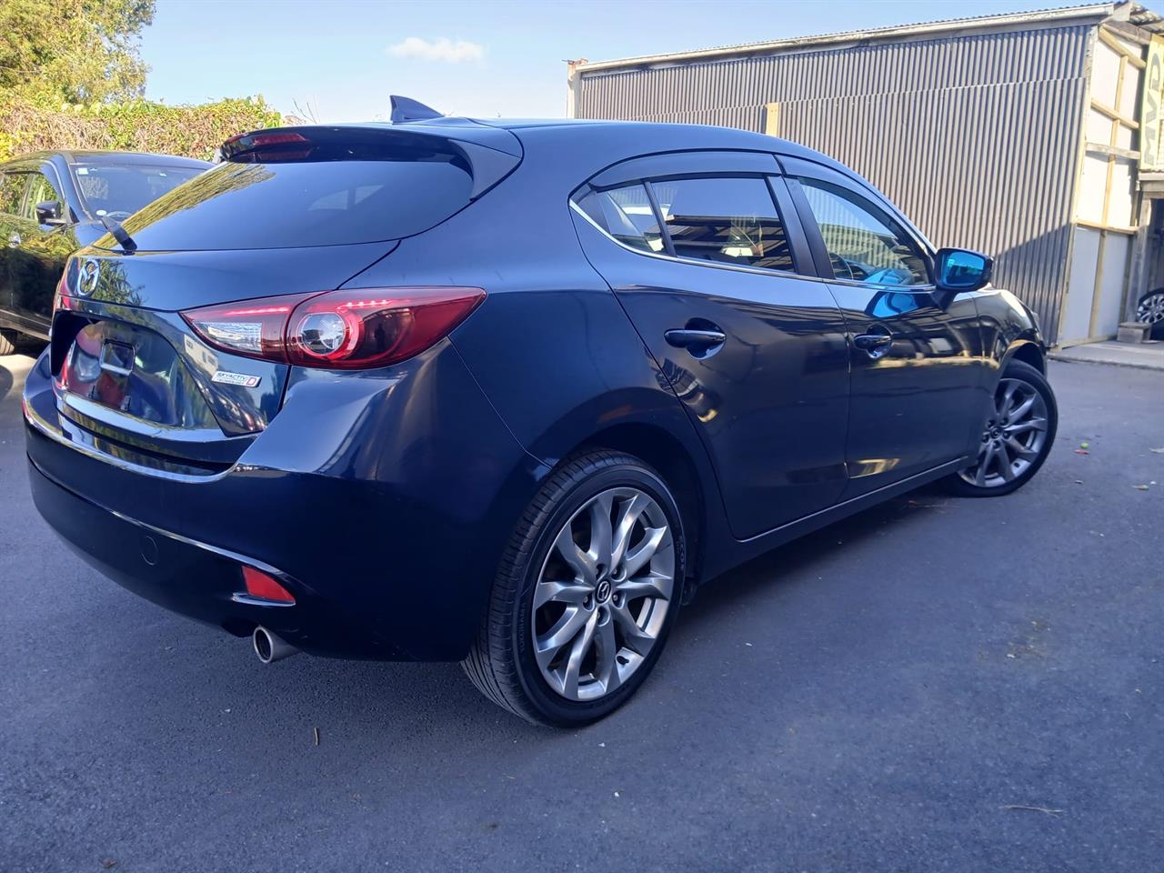 2015 Mazda Axela