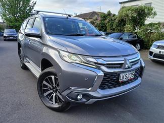 2018 Mitsubishi Pajero - Thumbnail