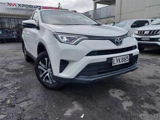 2019 Toyota Rav4 - Thumbnail