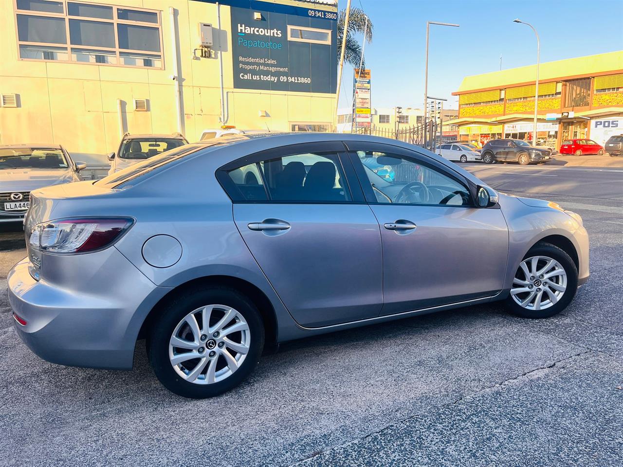 2013 Mazda Axela